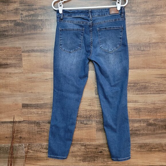 Tahari Jeans Size 8 Kelly Classic Skinny Mid Rise Medium Dark Wash Stretch Denim - Picture 2 of 11